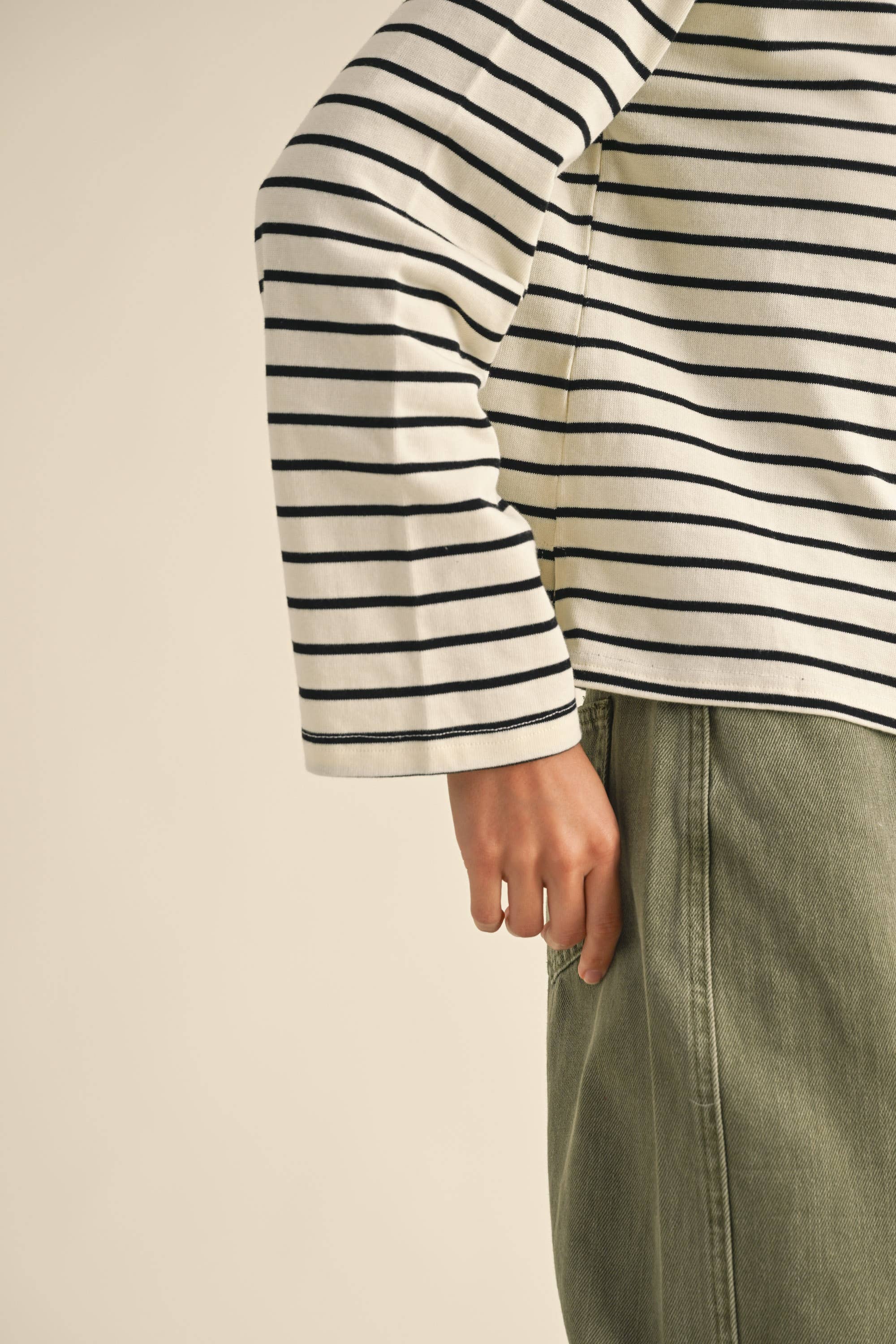 Sally Striped White/Black L/S