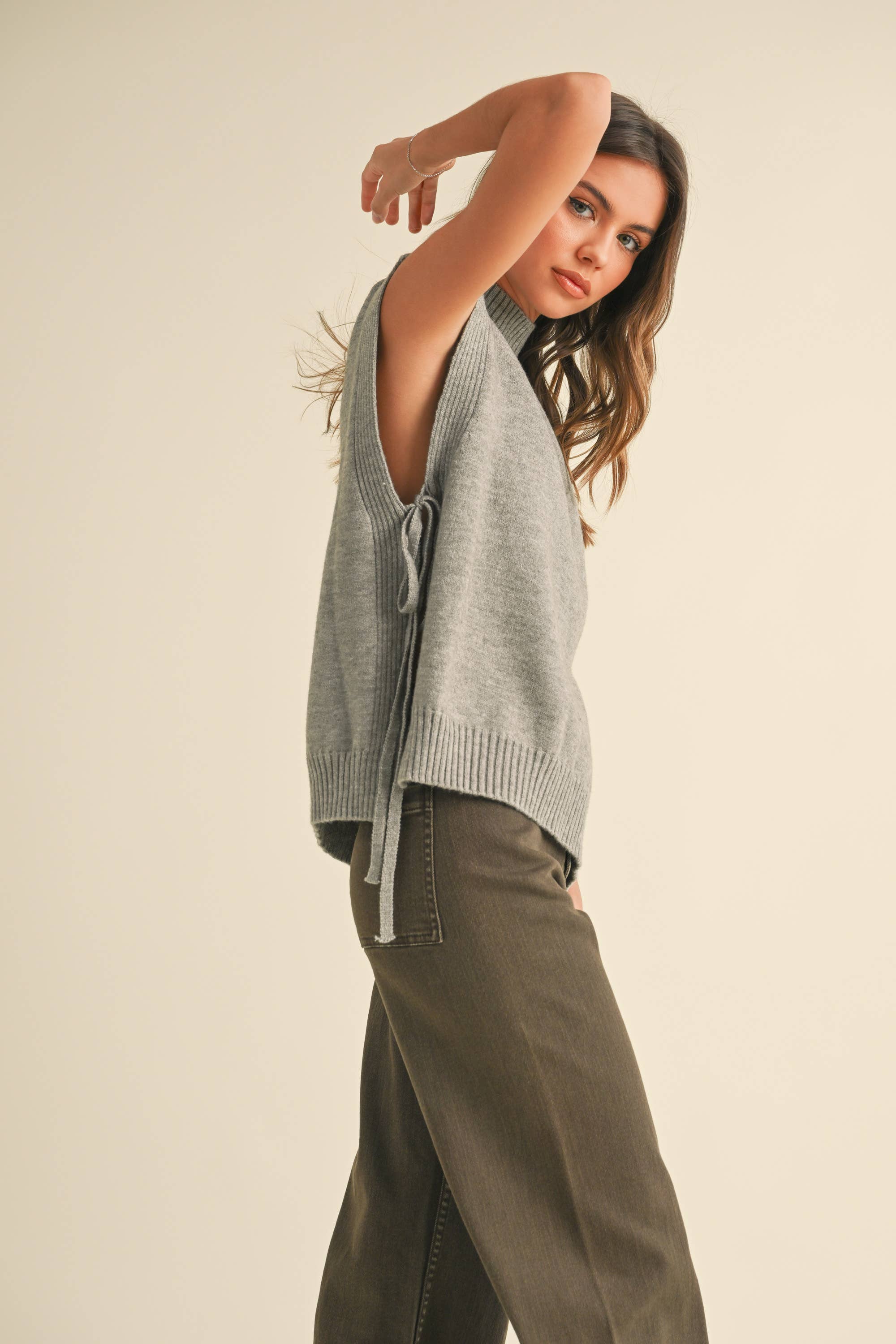 Tied Up Sweater Vest In Gray