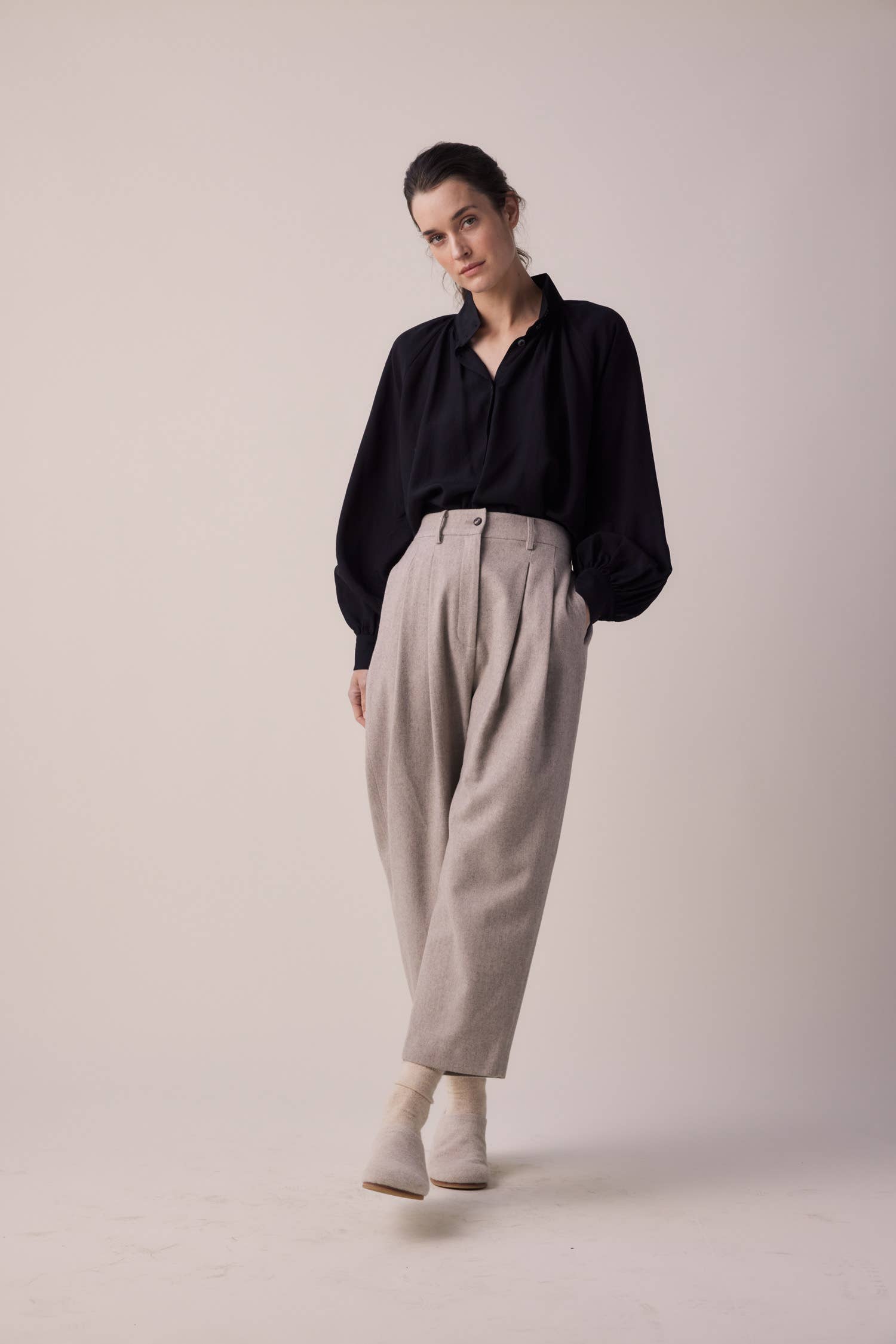 Amente Tapered Wool Pants