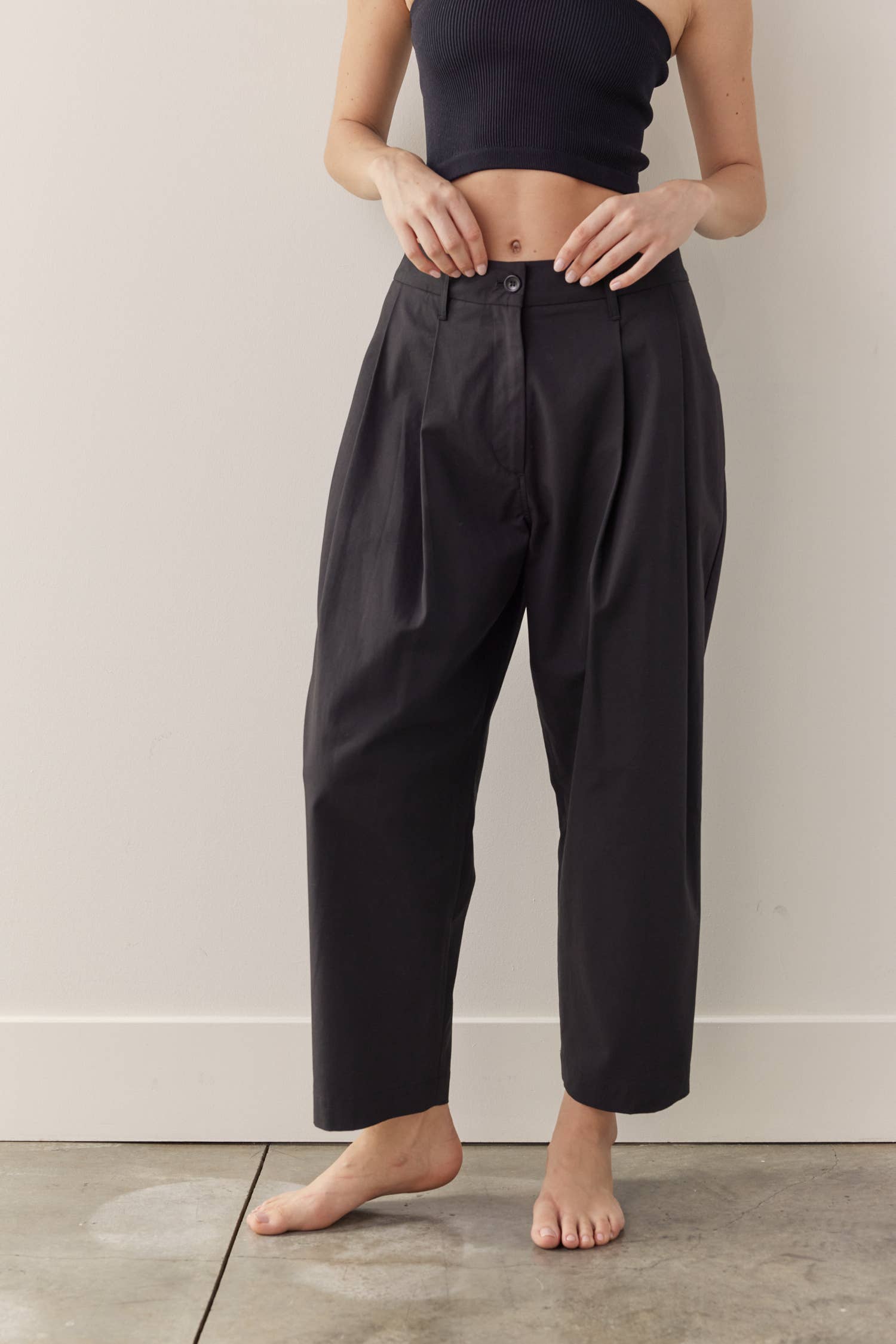 Amente Pleated taped pants