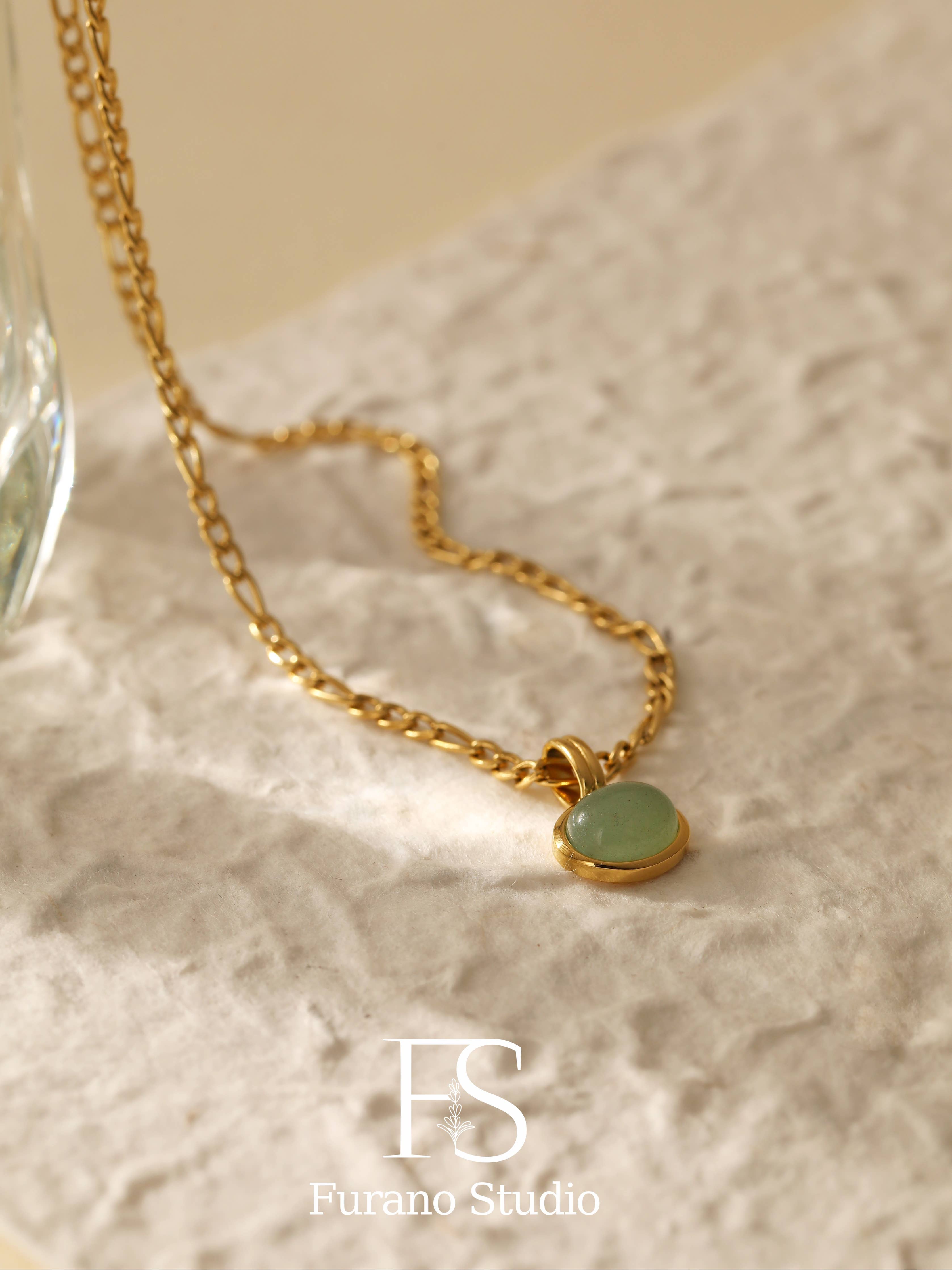 18k Gold Plated Green Oval Aventurine Pendant