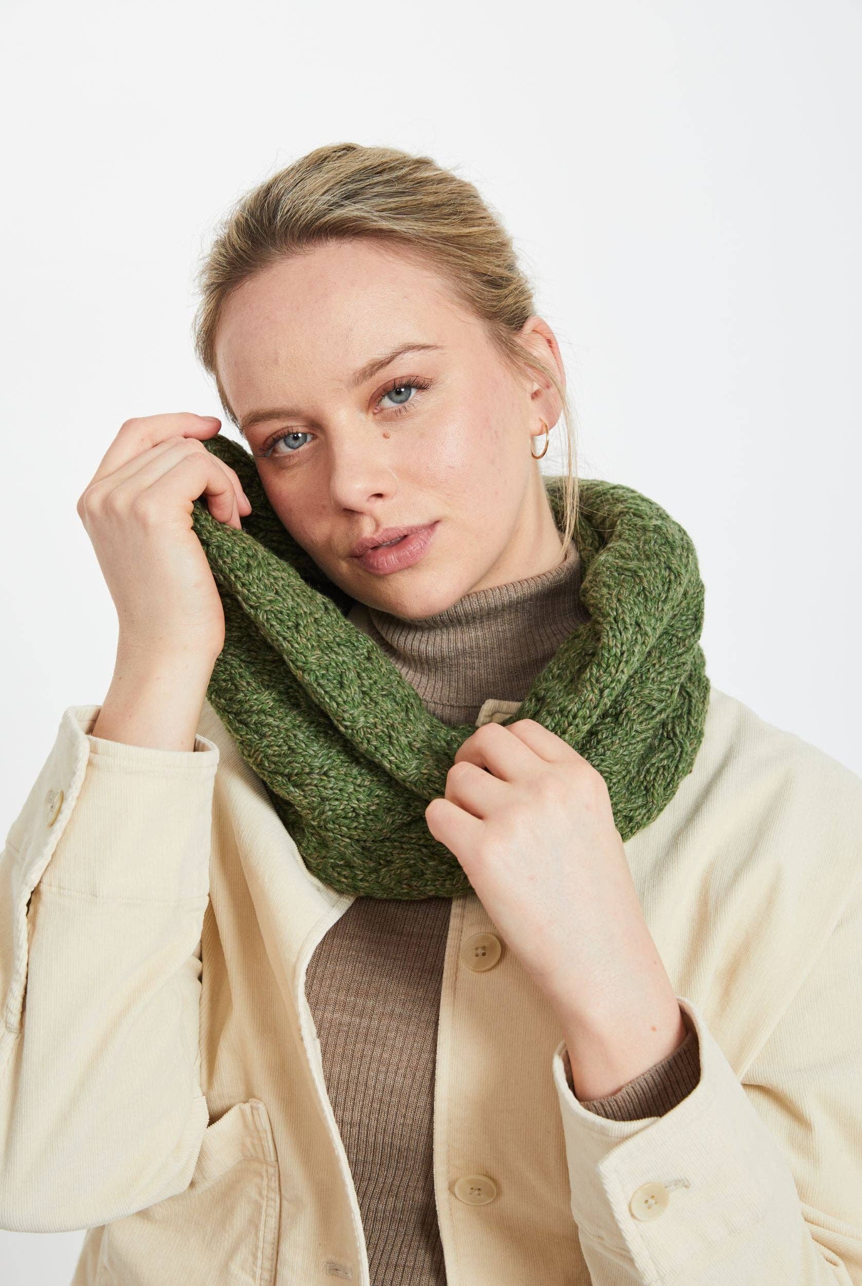 Newport Aran Cable Snood - Green