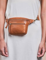 Beck's Crossbody