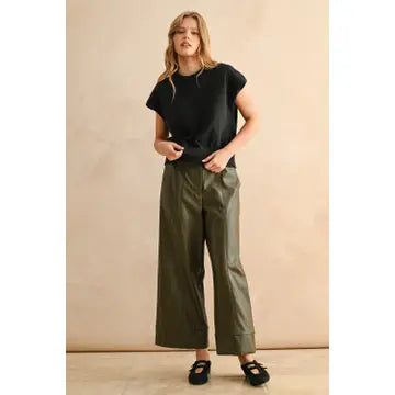 Sally Short Sleeve Loose Fit Sweater in Black