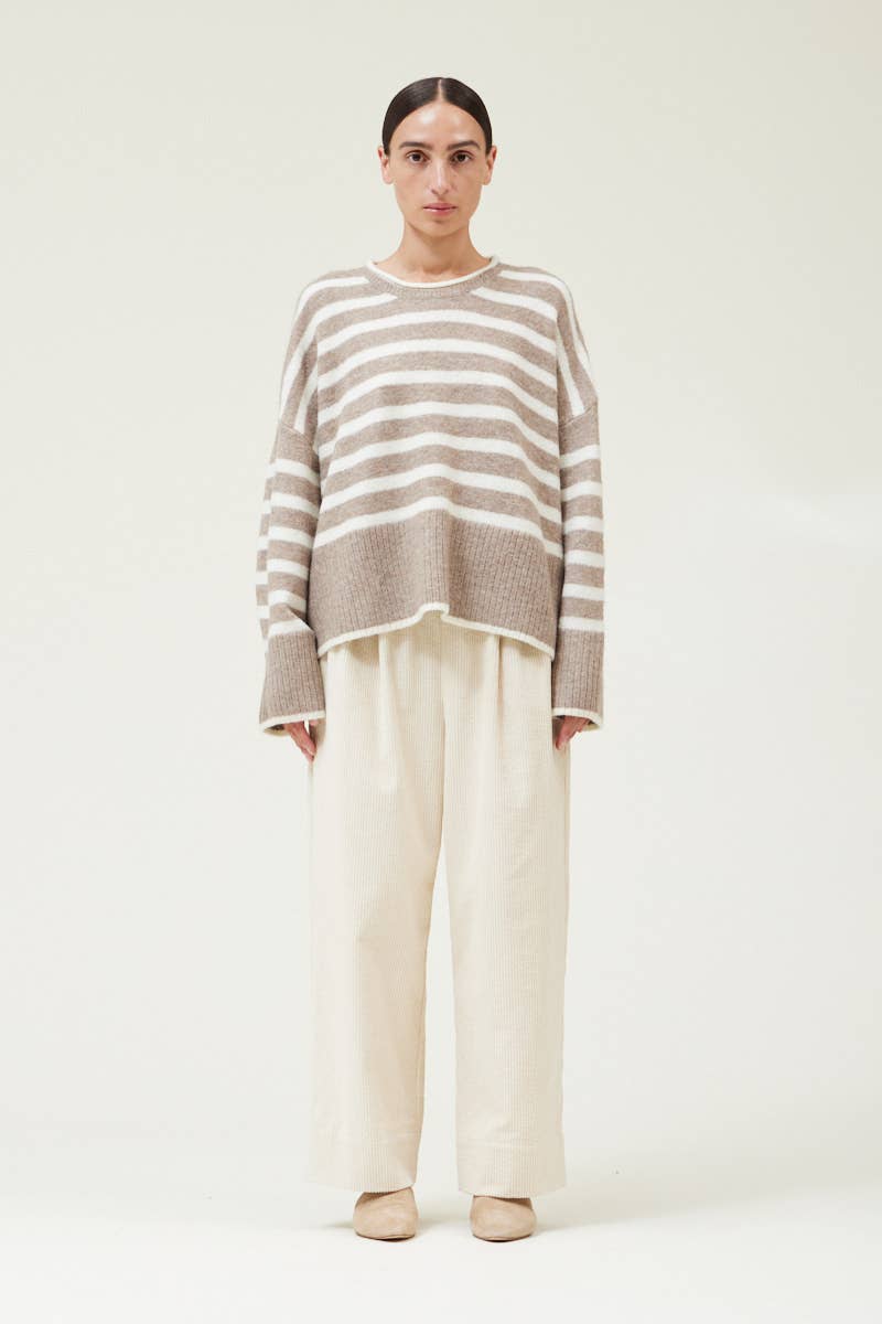 Sigi Wide Rib Hem Sweater in Grey/Ivory