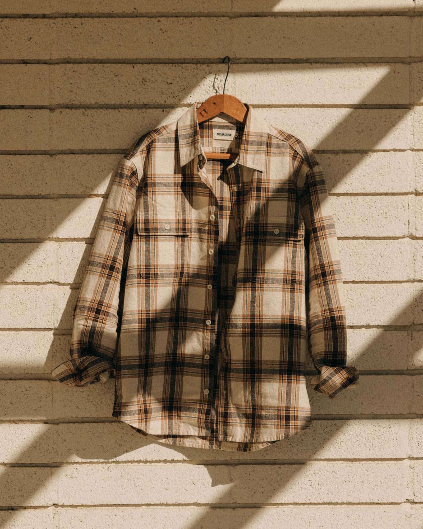Taylor Stitch Craftsman Shirt in Bark Plaid Linen